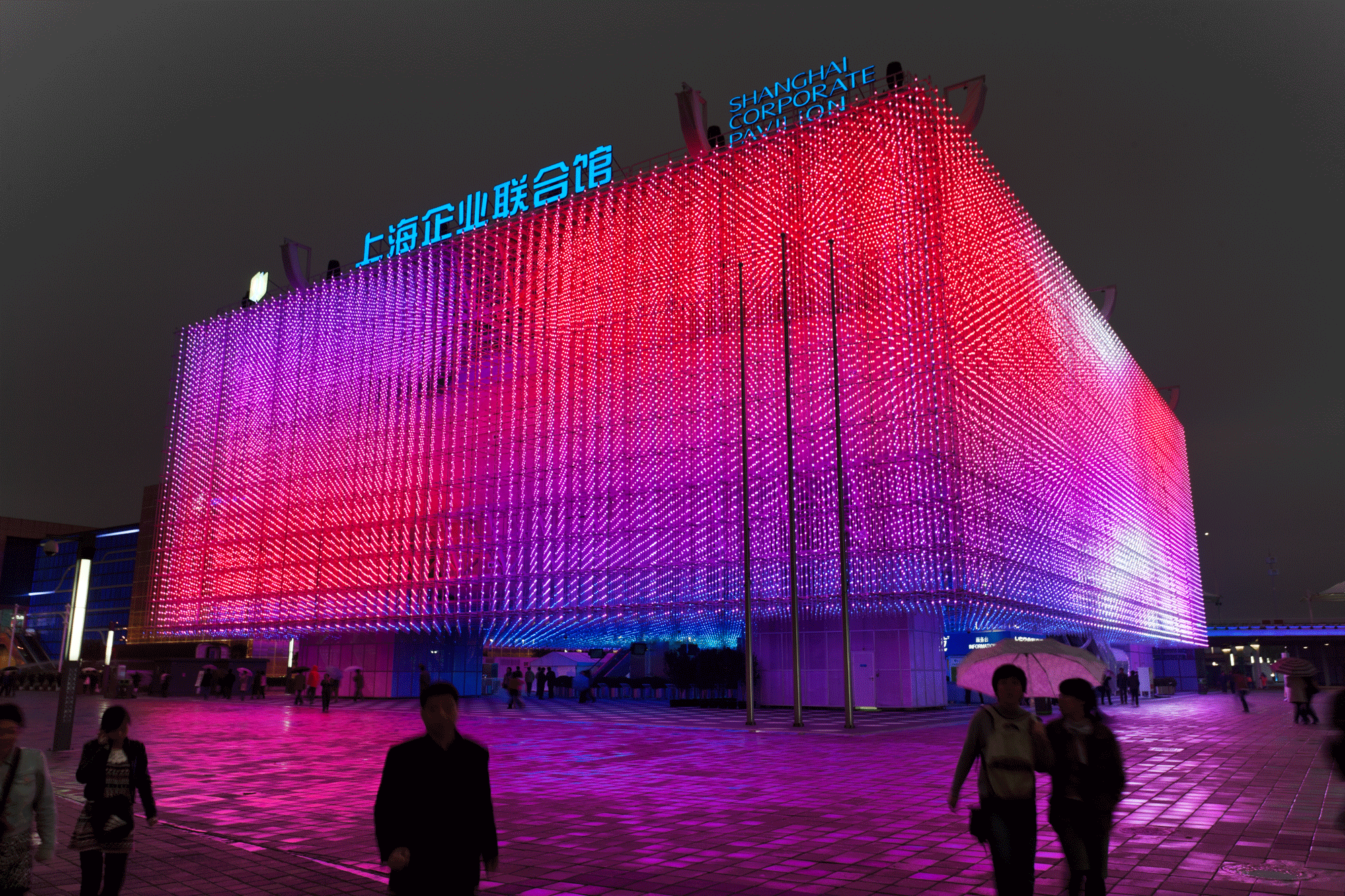 led-media-architecture-facade-of-the-dream-cube-pavilion-at-shanghai-world-expo-by-esi-design-17